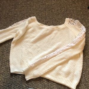 White Off-the-shoulder sweater - size small